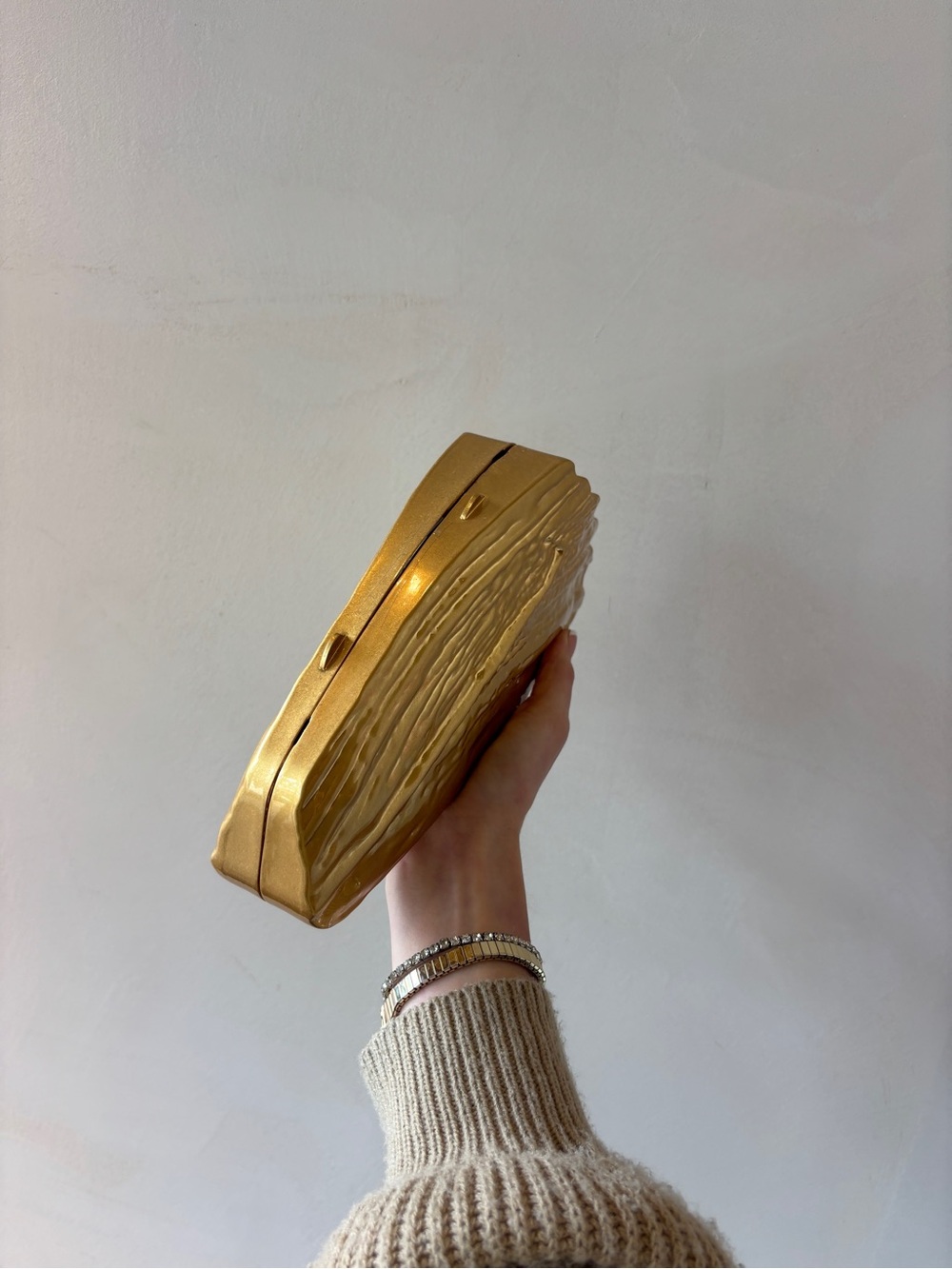 cult gaia Gold Metallic Shell Clutch - Picture 3 of 5